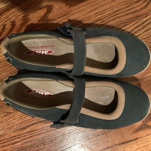 MBT Kaya Mary Janes size 8